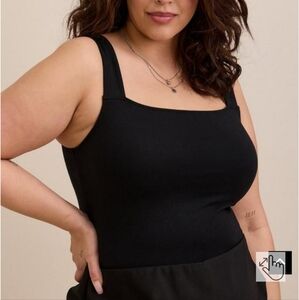 Torrid- Black crop top, square neck, thick straps
